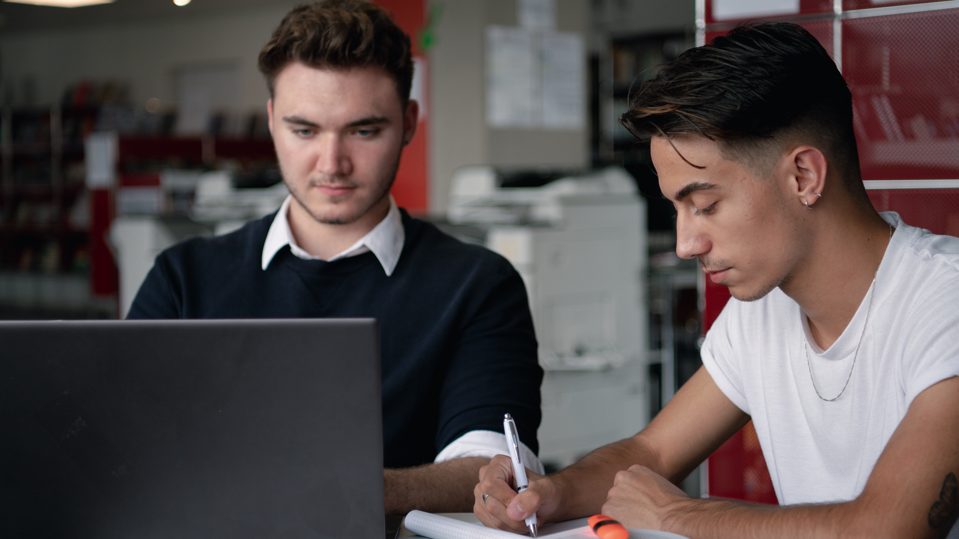 Schüler Medio lernen